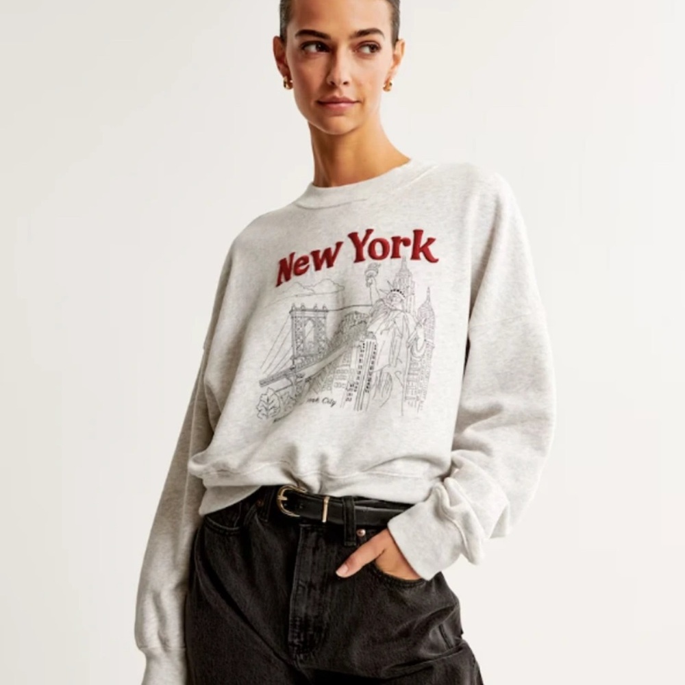 Abercrombie & Fitch Light Gray 'New York' Graphic Sweatshirt with Red Lettering